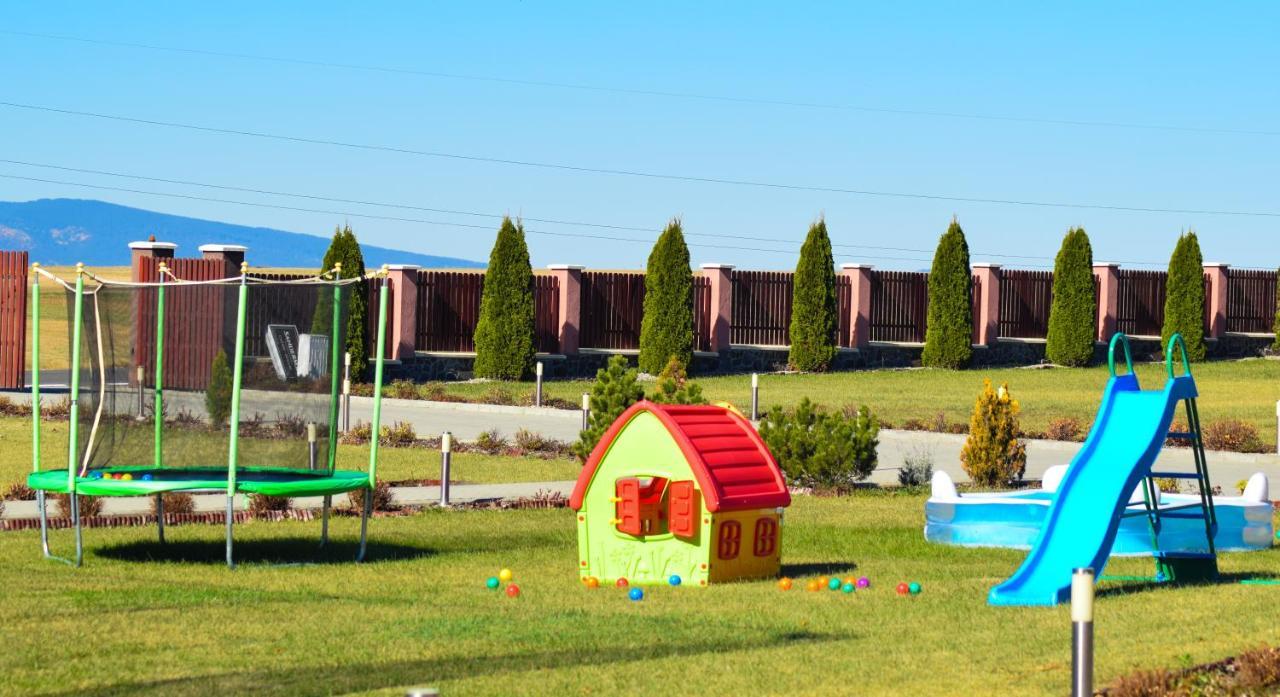 Sanderson Apartments Miercurea Ciuc Esterno foto